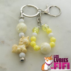 Porte-clés licorne rose – bijou de sac perles & étoile pailletée