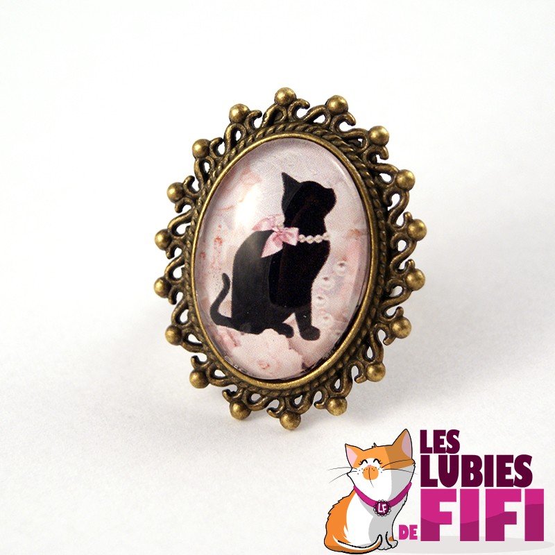 Bague chat : Chat noir et son collier de perles bronze